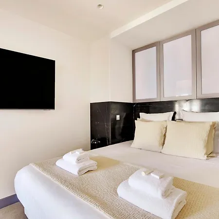 Pick A Flat's In Montaigne - Avenue Montaigne Apartment